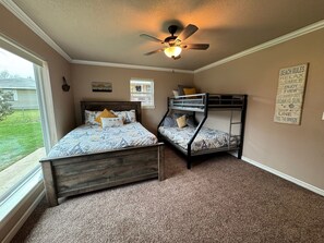 3 bedrooms, WiFi, bed sheets