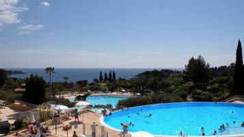 Piscine extérieure, piscine chauffée