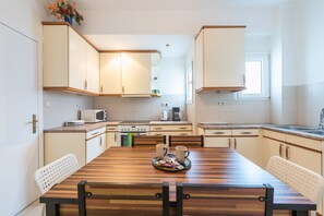 Classic Apartment, 3 Bedrooms | Private kitchen | Fridge, microwave, oven, stovetop - Spacious Holiday Family Home  by Cloudkeys (Athens)