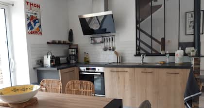 Pretty fisherman's house renovated in the city center