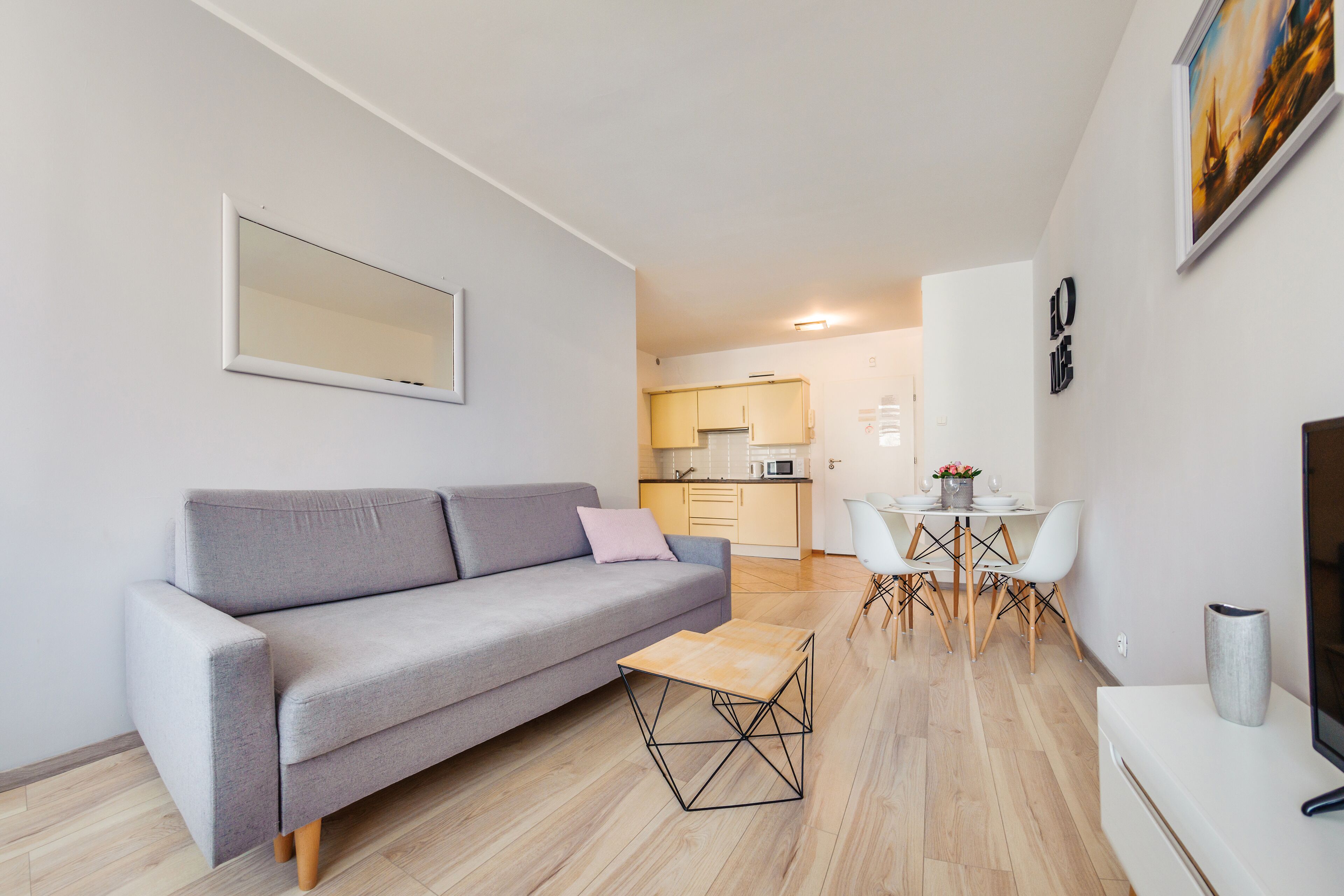 1 habitación y espacio para trabajar con laptop 