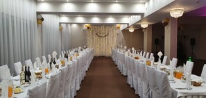 Restaurant - Hotel Gniecki (Pruszcz Gdanski)