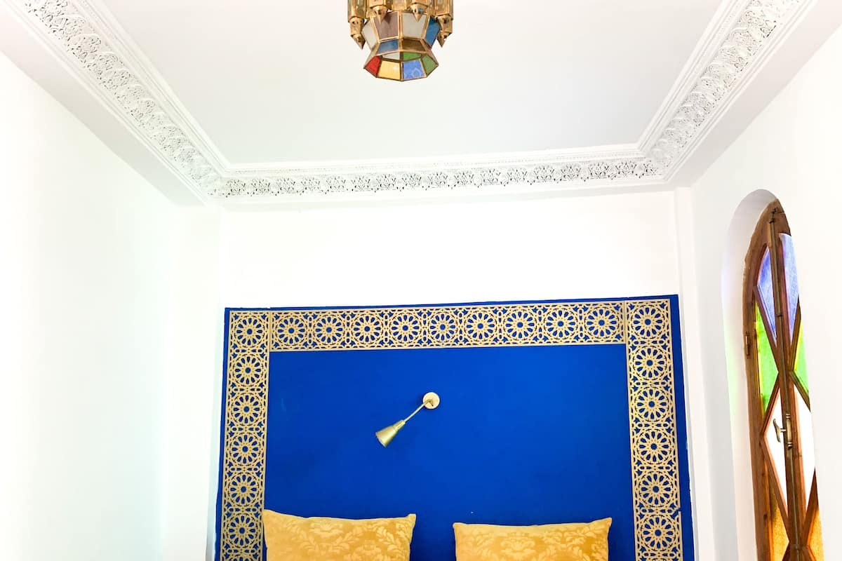 Quarto casal, banheiro privativo (Azul) | Ferros/tábuas de passar roupa, berços grátis