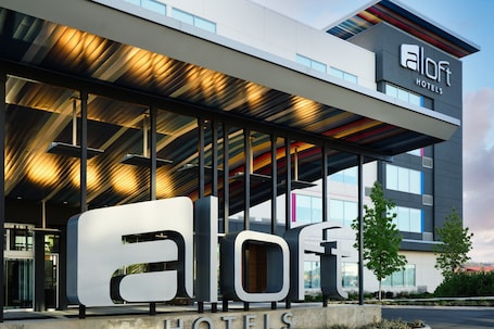 Exterior. Aloft Knoxville West