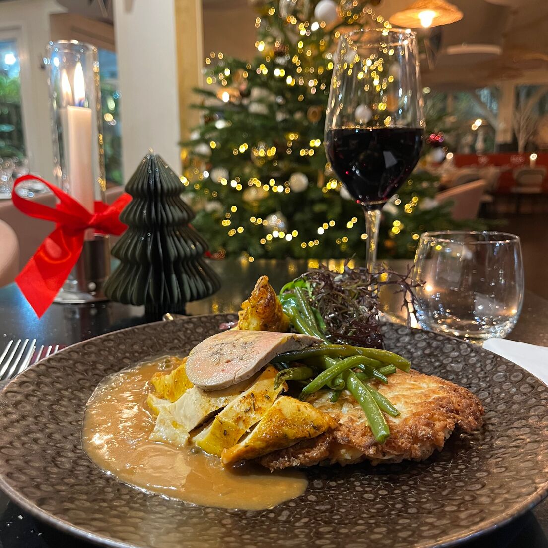 تقديم الغداء والعشاء