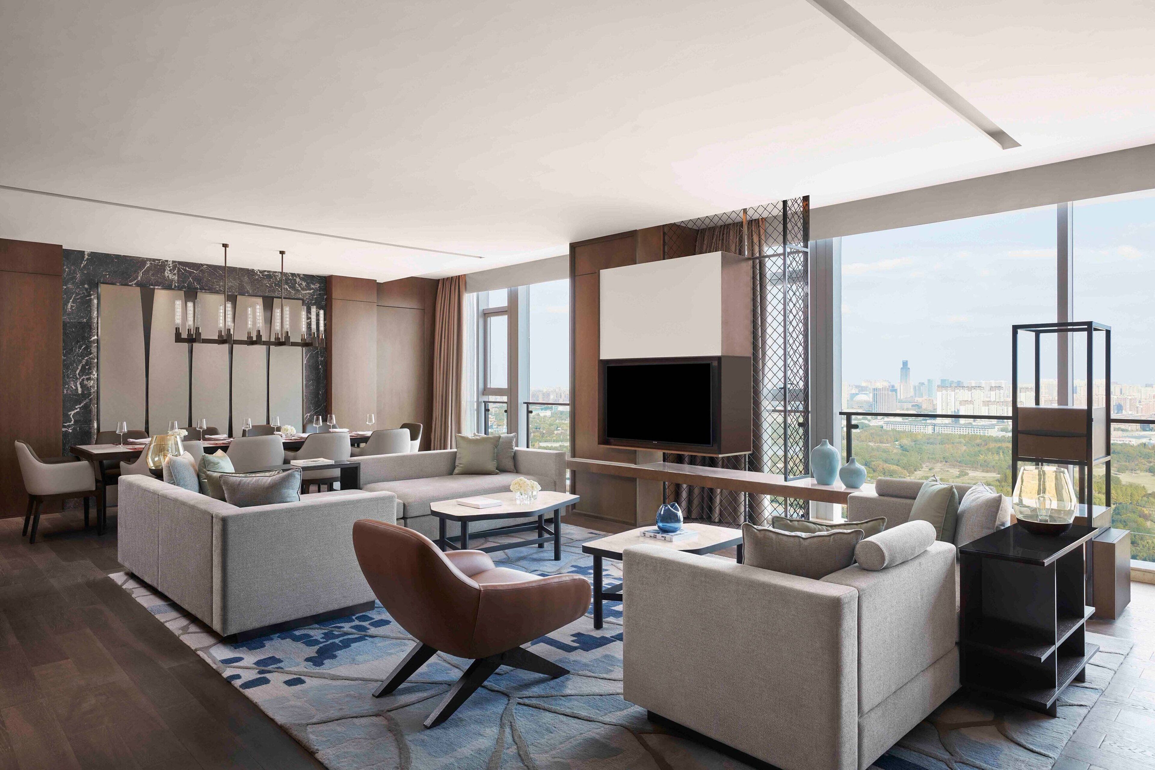 Minibar, két bảo mật tại phòng, bàn 