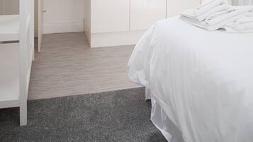 Standard-Doppelzimmer | Bügeleisen/Bügelbrett, kostenloses WLAN, Bettwäsche