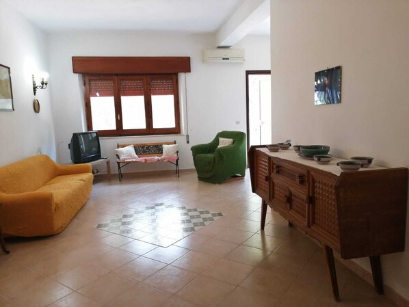 Villa, 3 Bedrooms | Living area