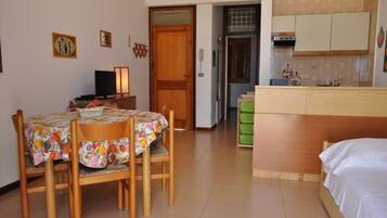 公寓, 1 间卧室 | 私人厨房 | 大冰箱、微波炉、炉灶、茶具/咖啡用具