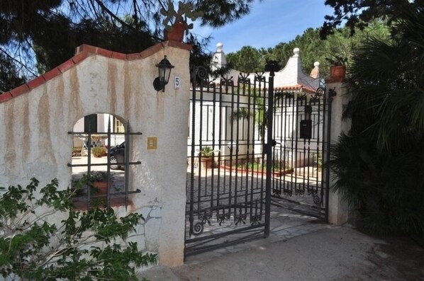 Entrée de l’hébergement