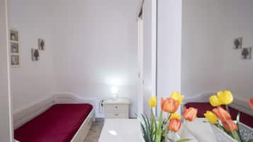 Villa, 3 Bedrooms | 3 bedrooms, individually decorated, individually furnished, desk