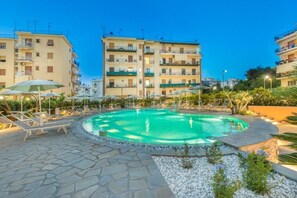 Pool - Sorrento rooms APARTMENT (Sorrento)
