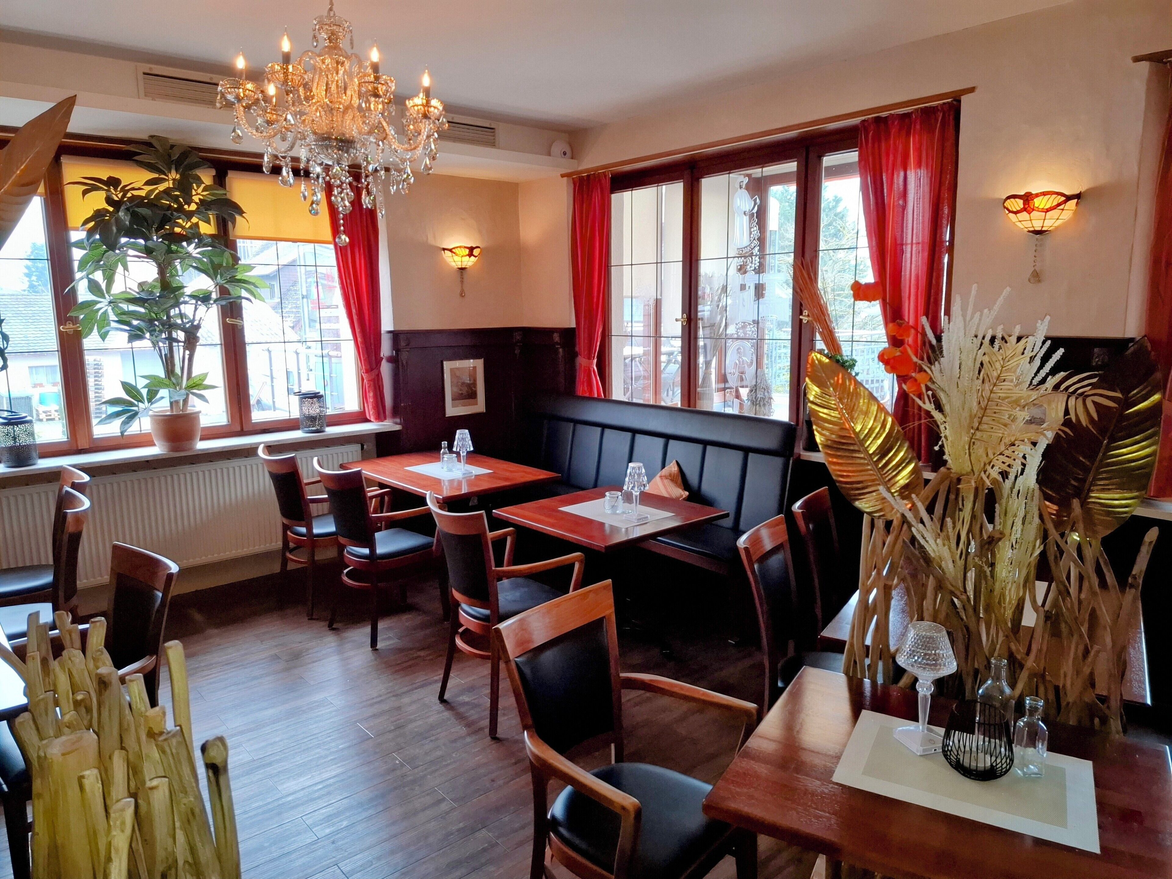 breakfast, dinner served; german cuisine, garden views