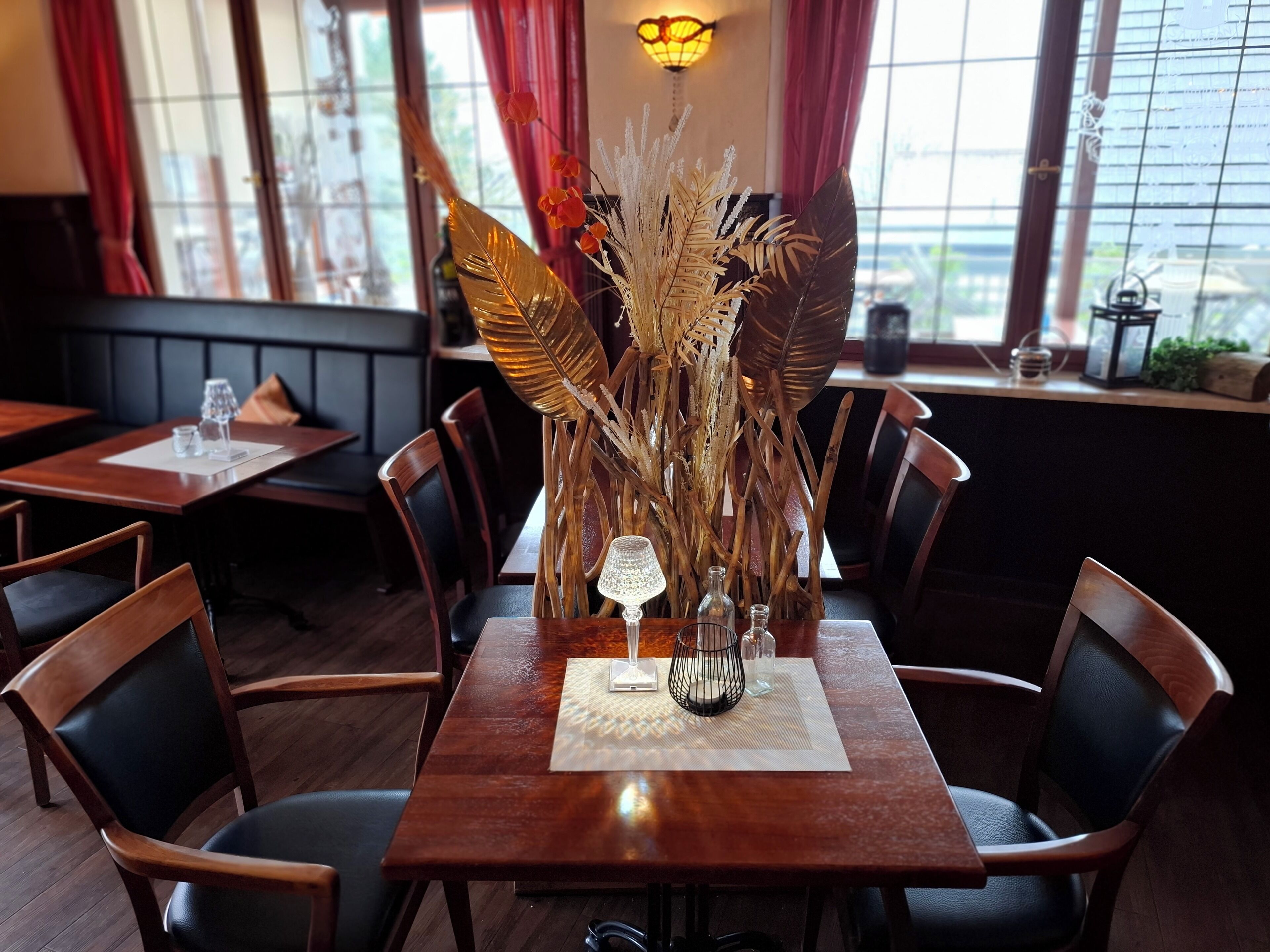 breakfast, dinner served; german cuisine, garden views