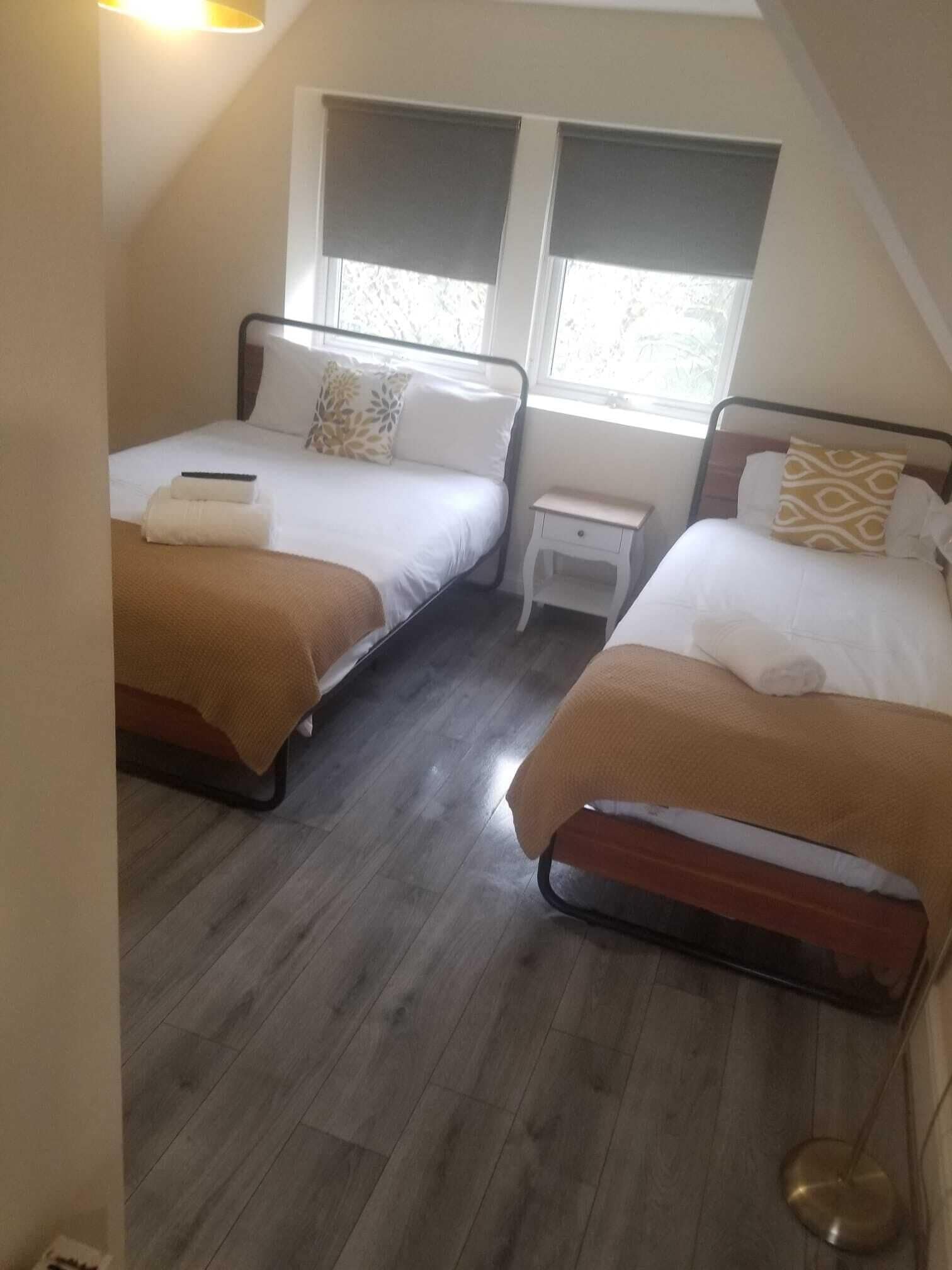 ห้องสแตนดาร์ดทริปเปิล | Wi-Fi ฟรี, ผ้าปูที่นอน