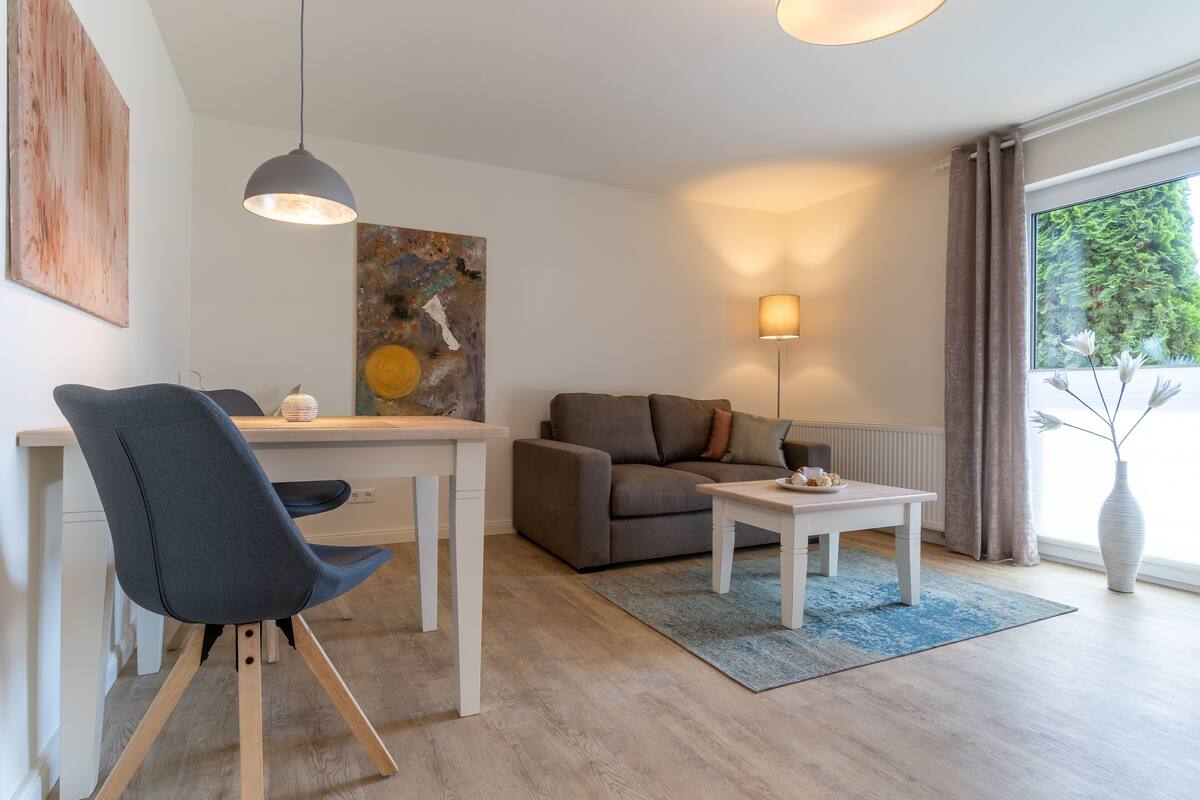 Apartamento, terraza | Servicio de comidas en la habitación