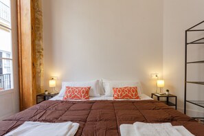 3 camere, ferro/asse da stiro, Wi-Fi gratuito, lenzuola