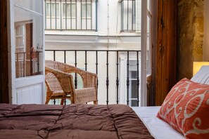 3 habitaciones, tabla de planchar con plancha y wifi gratis