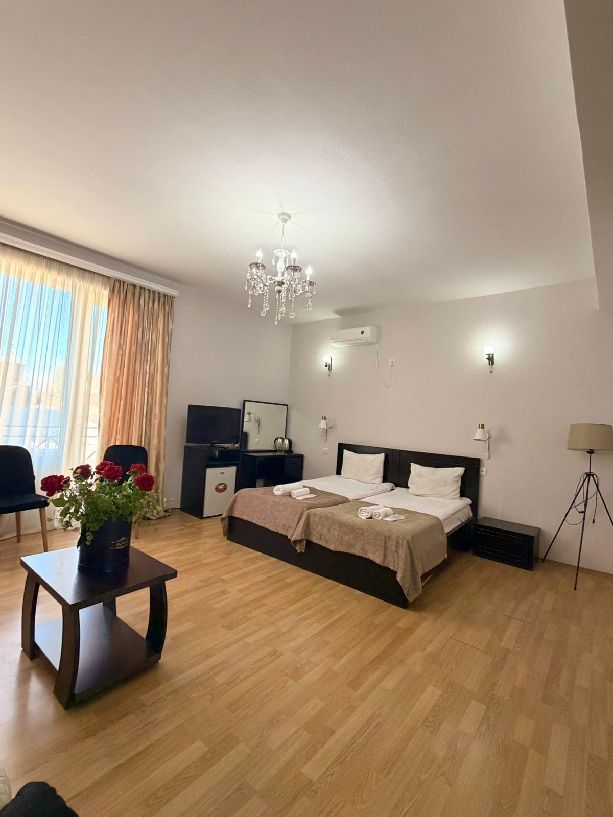 Premium bedding, minibar, individually decorated, individually furnished