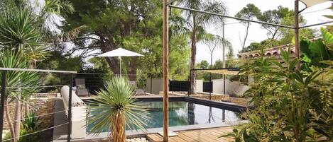 Piscina externa, piscina aquecida