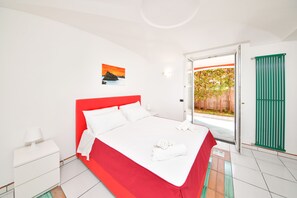 Dundyner, skrivebord, strykejern/-brett og wi-fi (inkludert)