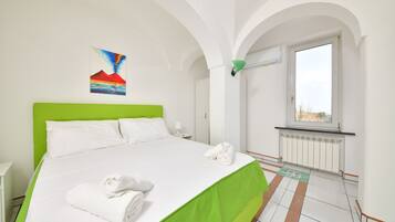 Down comforters, desk, iron/ironing board, free WiFi