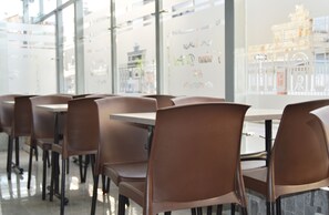 Free daily continental breakfast  - Hotel Fontana di Trevi (Bogotá)