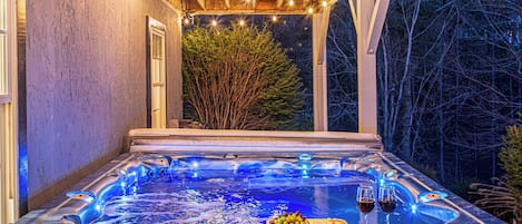 Tina de hidromasaje al aire libre