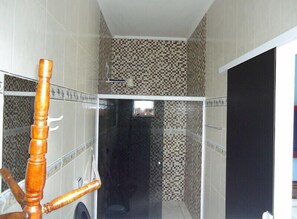 Shower, towels