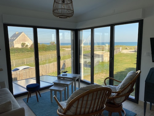 Villa front de mer accès direct à la plage