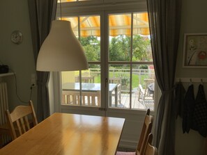 Dining - Large Apartment with Sauna in central Buxtehude.
NO RENTAL TO FITTERS. (Buxtehude)