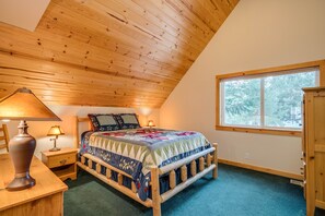 3 makuuhuonetta, silitysrauta/-lauta, Wi-Fi, vuodevaatteet