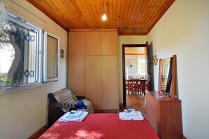 2 bedrooms, WiFi, bed sheets - Dina's vacation rental home (Pelekas beach,Corfu)
