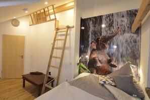 3 chambres, coffres-forts dans les chambres, bureau