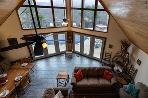 Panoramic Chalet | Living area
