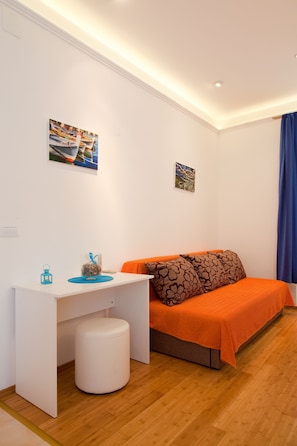 Apartment, 1 Schlafzimmer | Wohnzimmer | Flachbildfernseher
