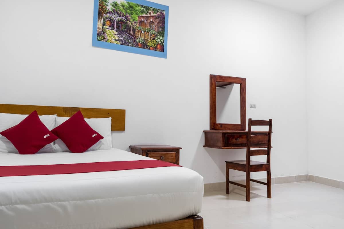 1 bedroom, desk, iron/ironing board, free WiFi