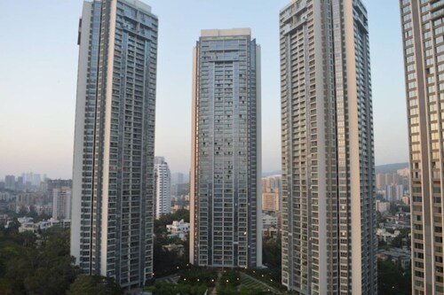 Pool View Royale in Esquire -Oberoi Garden City