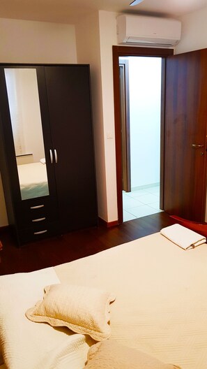 Grand Apartment | Living area | LCD TV - Split Riva Promenade Apartments (Split)