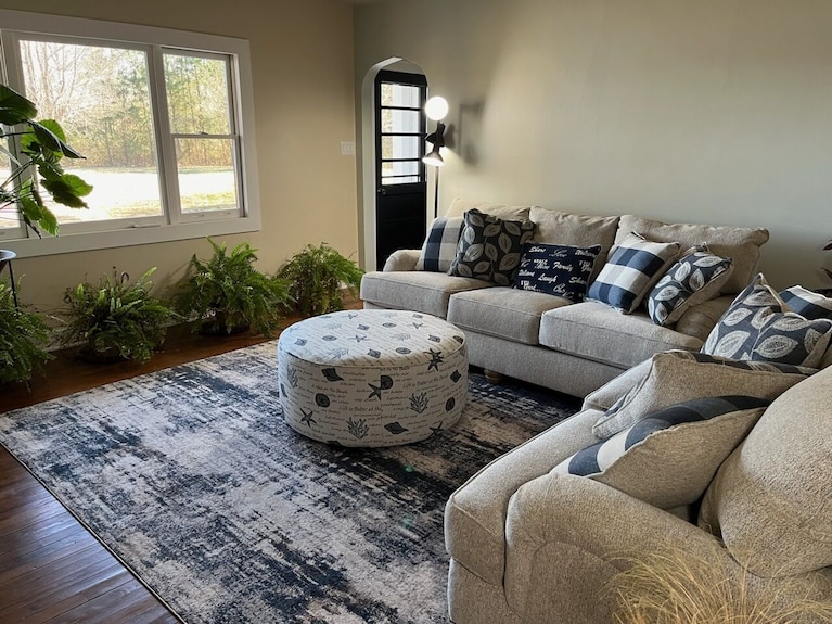 Water Front Estate On Farm Cidery. Pet Friendly With Inviting Private Beach. - Chesapeake Bay