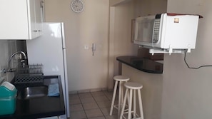 Refrigerador, microondas, horno, licuadora