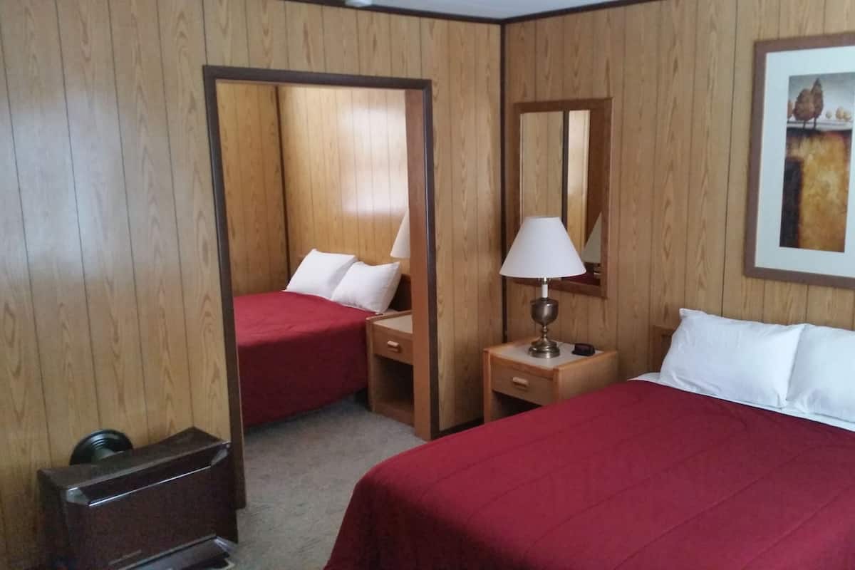Standard Double Room, 2 Bedrooms | Free WiFi