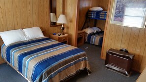 Family Double Room, 2 Bedrooms - The Lakehouse at Georgetown Lake (Anaconda)