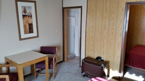 Standard Double Room, 2 Bedrooms - The Lakehouse at Georgetown Lake (Anaconda)