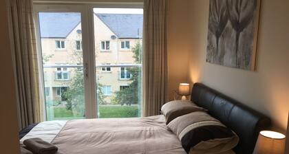 Penthouse-huoneisto joen varrella - Pikku Paxton