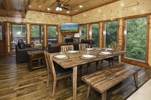 Kabin Deluks | Area keluarga | TV layar datar