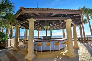 Bar (on property) - Shores of Panama 1915~2 bedroom~sleeps 6 (Panama City Beach)