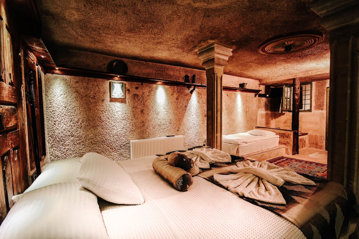 superior room, 1 bedroom, non smoking, jetted tub (4) | 1 bedroom, premium bedding, memory-foam beds, minibar