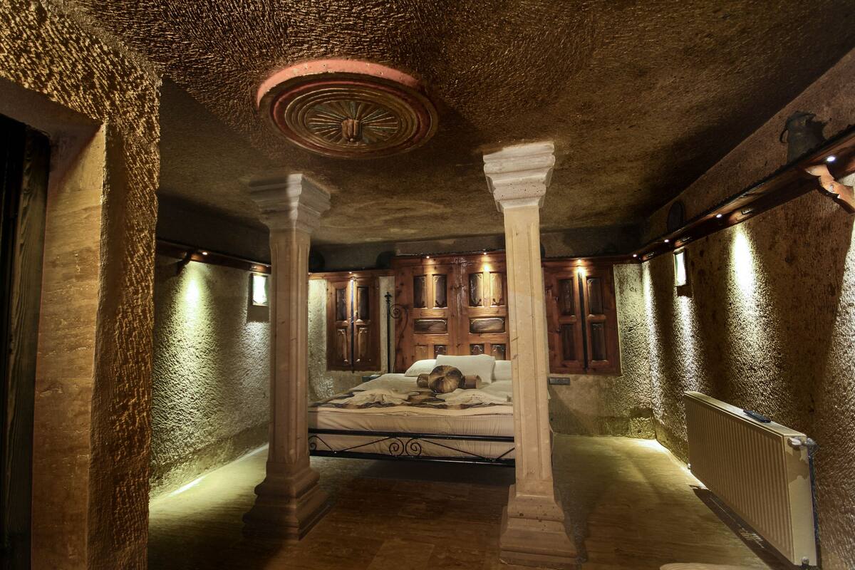 Superior Room, 1 Bedroom, Non Smoking, Jetted Tub (4) | 1 bedroom, premium bedding, memory foam beds, minibar