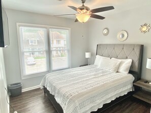 3 bedrooms, desk, iron/ironing board, free WiFi